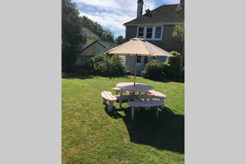 Lovely 3 Bed House Close To Carlyon Bay Beach! Exterior photo